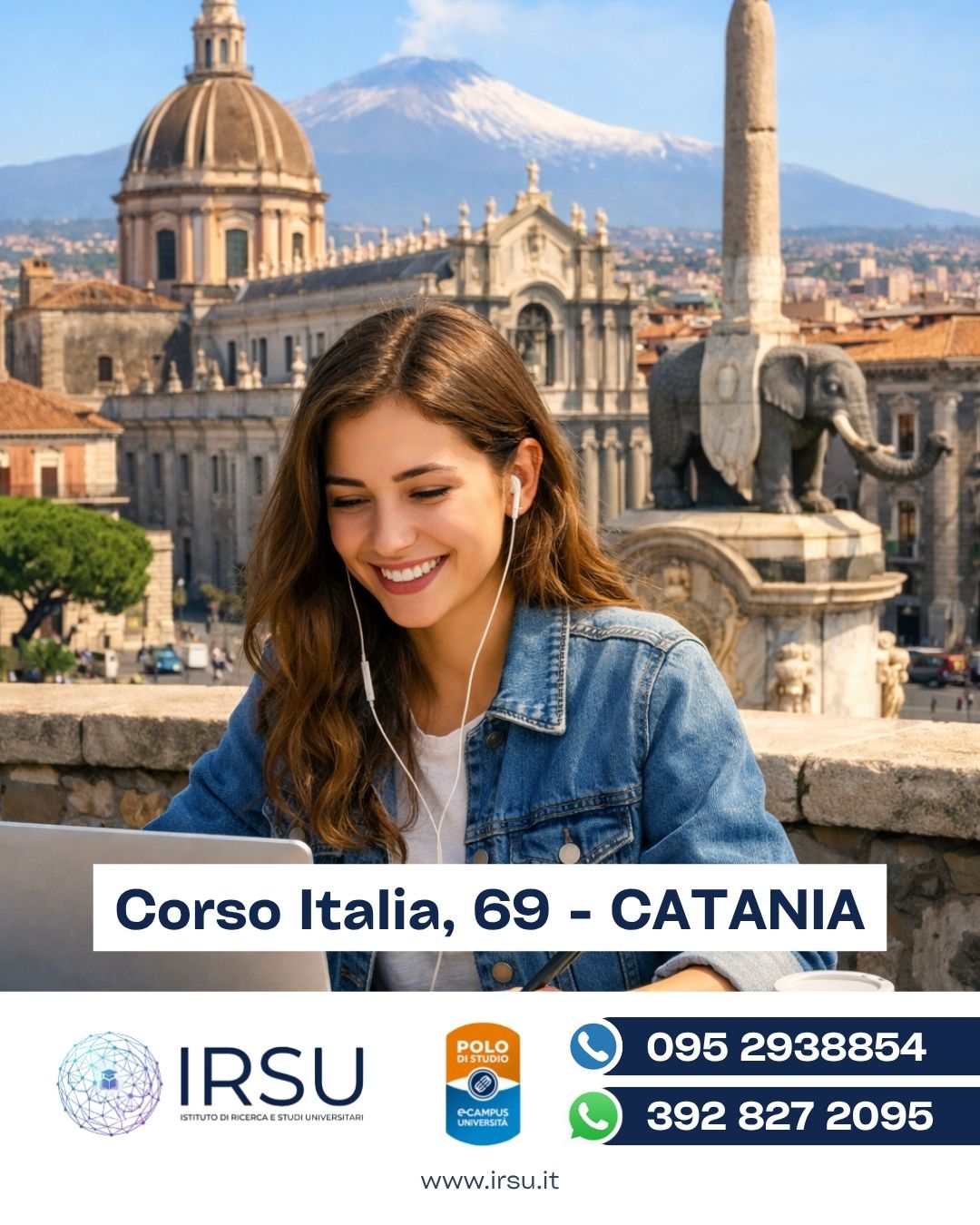 Un orientatore IRSU accoglie uno studente nella sede eCampus di Catania per un colloquio informativo.
